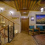 Milat Cave Hotel 2*