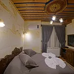 Milat Cave Hotel 2*